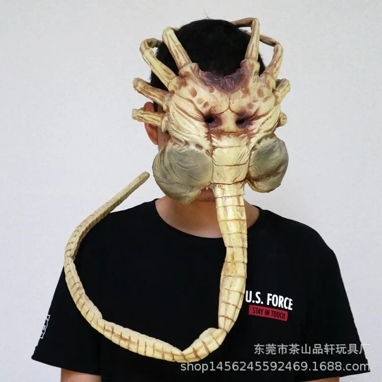 Genuine special-shaped contract face-grabbing bug 1:1 model face-hugging bug, figure model, face-hugging
Genuine special-shaped contract face-grabbing bug 1:1 model face-hugging bug, figure model, face-hugging