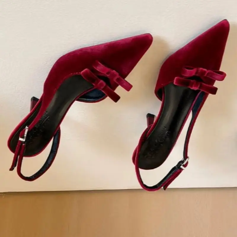 Show Thin Women Sandals Fashion Bowknot Back Strap Shallow High Heels Shoes Women's Solid Velvet Pointed Toe Sexy Party Sandals
Show Thin Women Sandals Fashion Bowknot Back Strap Shallow High Heels Shoes Women's Solid Velvet Pointed Toe Sexy Party Sandals