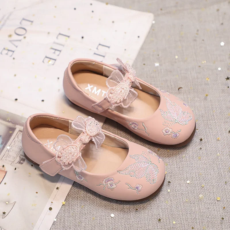 2025 New Fashion Kids Hanfu Dress Single Shoes Sweet Girls Princess Leather Shoes Handmade Embroider Butterfly Children's Flats
2025 New Fashion Kids Hanfu Dress Single Shoes Sweet Girls Princess Leather Shoes Handmade Embroider Butterfly Children's Flats