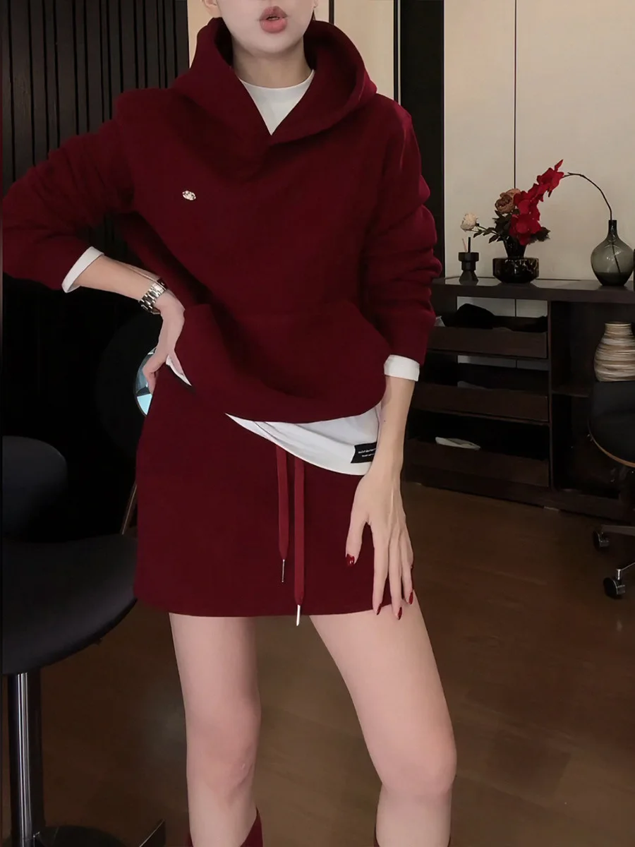 Casual Spor Two-Piece Set for Women Wine Red Hoodie Skirt High Waist Cotton Spring Autumn Faion Comfortable Warm
Casual Spor Two-Piece Set for Women Wine Red Hoodie Skirt High Waist Cotton Spring Autumn Faion Comfortable Warm
