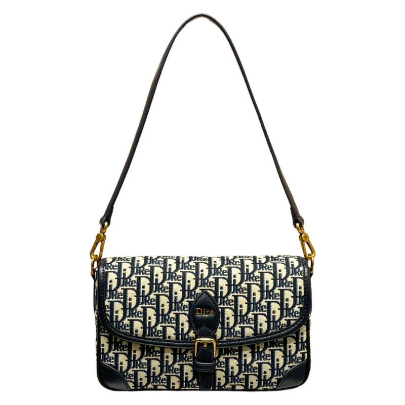 Unique Classic Crossbody Diaper Bag: Elegant Women's Handbag With Vintage Leather Style And Large Capacity Luxury Messenger
Unique Classic Crossbody Diaper Bag: Elegant Women's Handbag With Vintage Leather Style And Large Capacity Luxury Messenger
