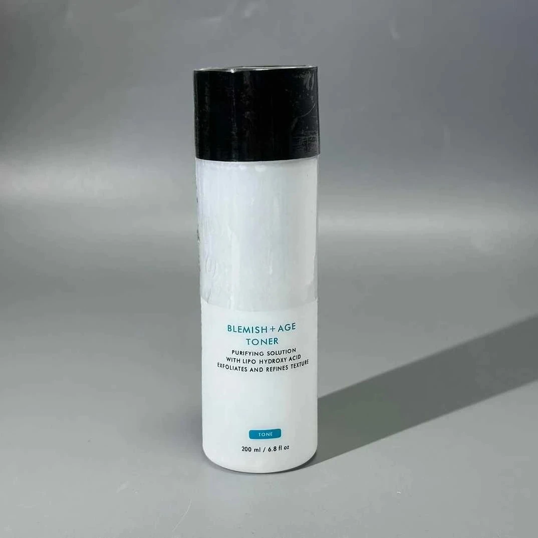 BLEMISH+AGE TONER PURIFYING SOLUTIONWITH LIPO HYDROXY ACIDEXFOLIATES AND REFINES TEXTU 200ML Makeup tool
BLEMISH+AGE TONER PURIFYING SOLUTIONWITH LIPO HYDROXY ACIDEXFOLIATES AND REFINES TEXTU 200ML Makeup tool