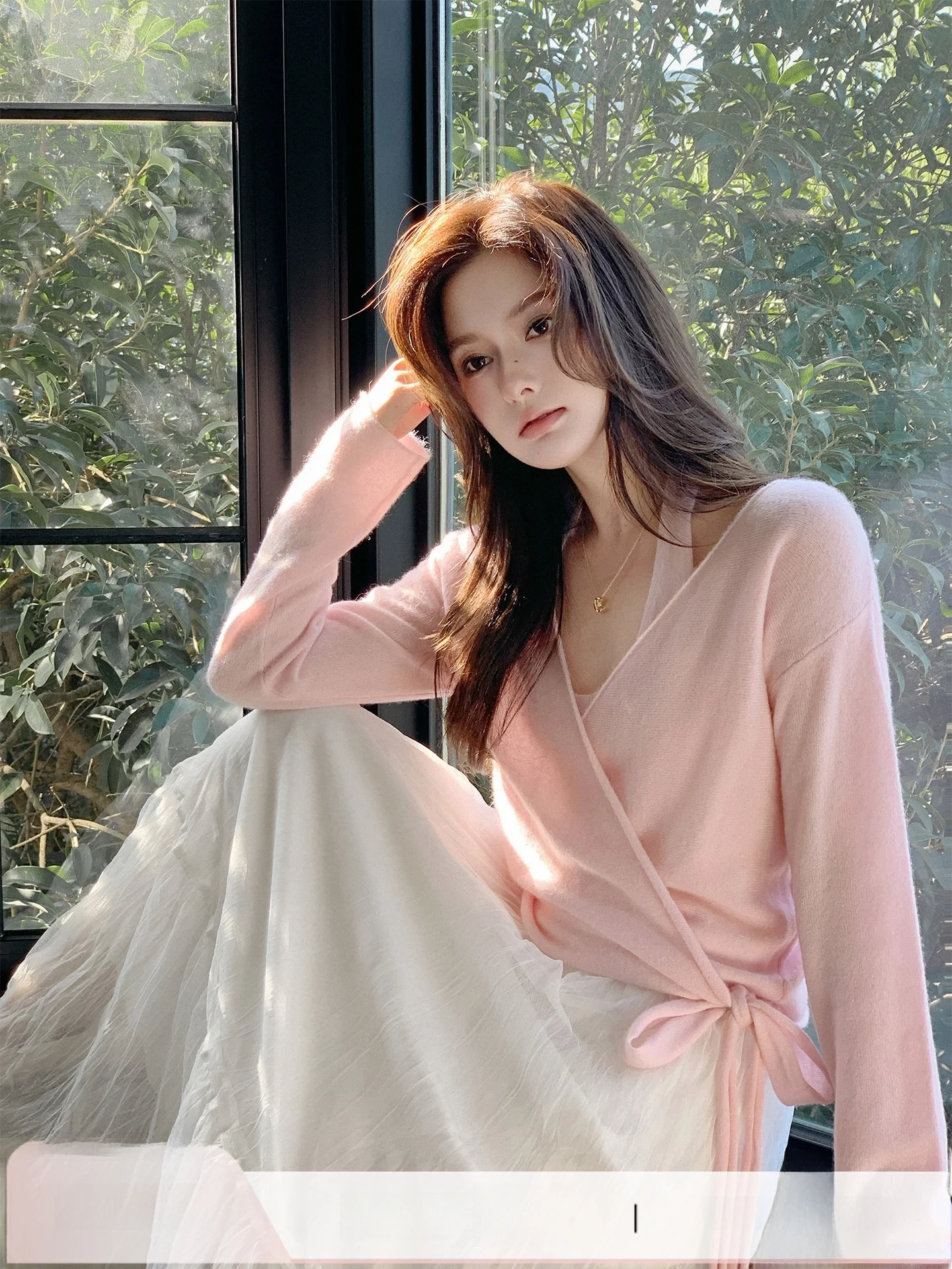 Lav Sle Women's Knitted Vest Cardigan Set Soft V-ne Tie Cross Design Casual Wear Nylon Wool Lurex Alpaca Blend Spring
Lav Sle Women's Knitted Vest Cardigan Set Soft V-ne Tie Cross Design Casual Wear Nylon Wool Lurex Alpaca Blend Spring