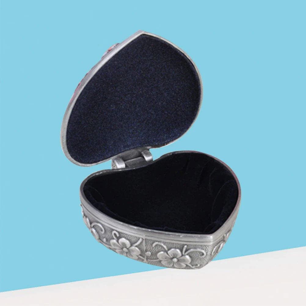 Heart Shaped Jewelry Box Alloy Case for Storing Rings Bracelets Earrings Vintage Metal Design Gift Idea
Heart Shaped Jewelry Box Alloy Case for Storing Rings Bracelets Earrings Vintage Metal Design Gift Idea