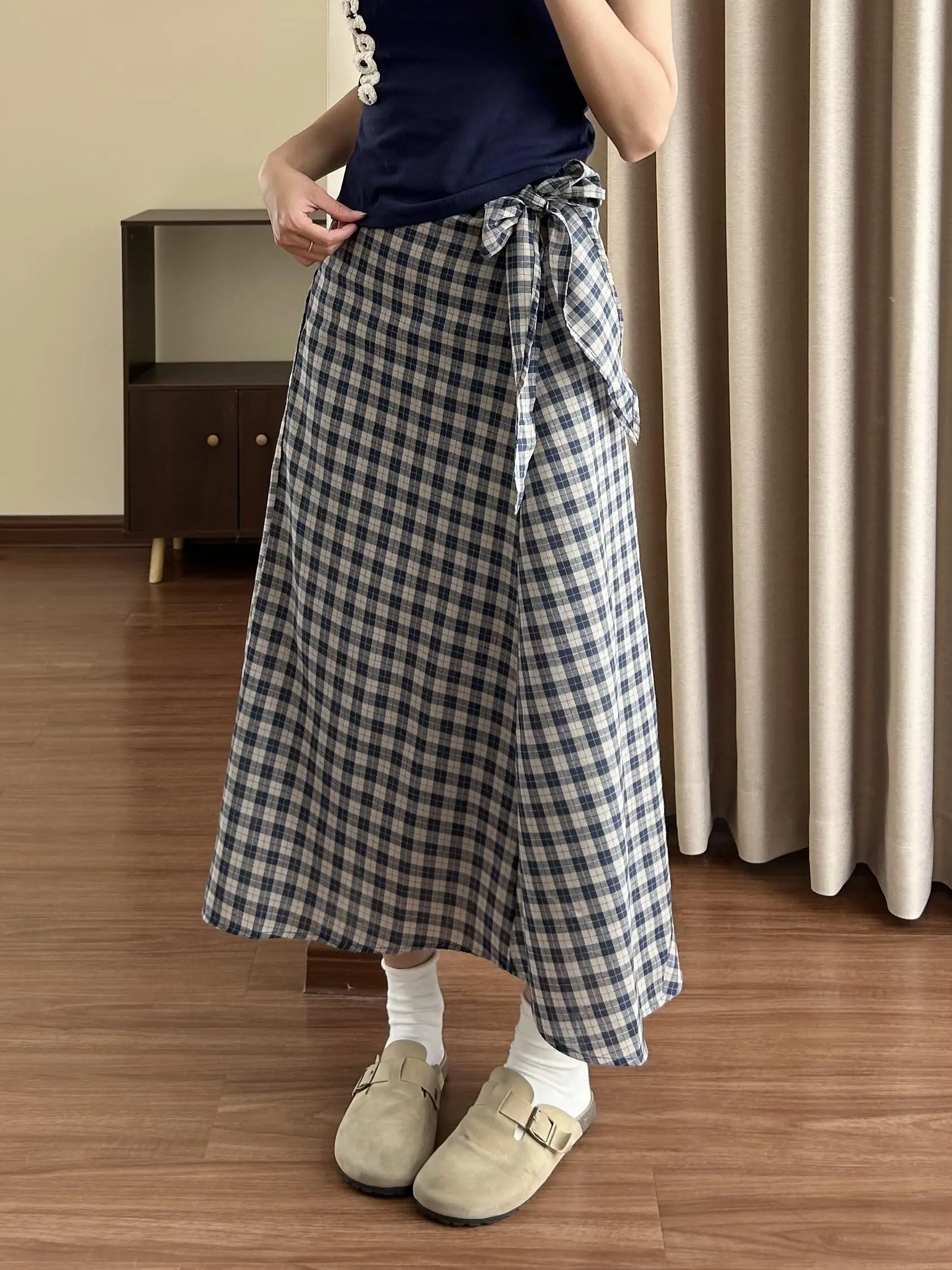 Korean Style Retro Plaid Belted Asymmetrical Skirt Women's High Waist Slim A-Line Midi Skirt Spring Summer New Arrival
Korean Style Retro Plaid Belted Asymmetrical Skirt Women's High Waist Slim A-Line Midi Skirt Spring Summer New Arrival
