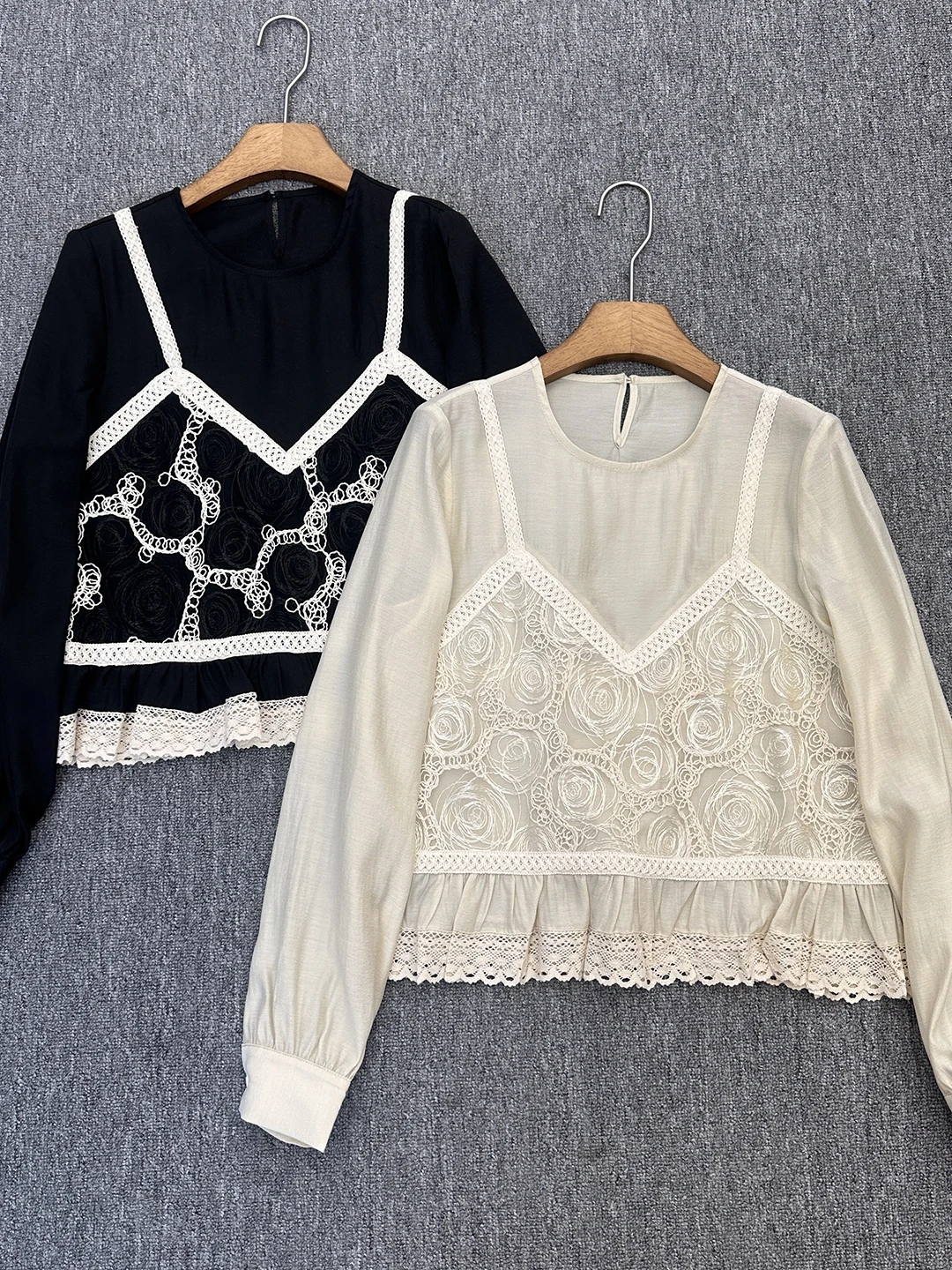 Spring 2026 Commuter Style Women's Long Sleeve Lace Splicing Wool Blend Shirt Trendy Tunic Top Casual Loose Fit round Neck
Spring 2026 Commuter Style Women's Long Sleeve Lace Splicing Wool Blend Shirt Trendy Tunic Top Casual Loose Fit round Neck