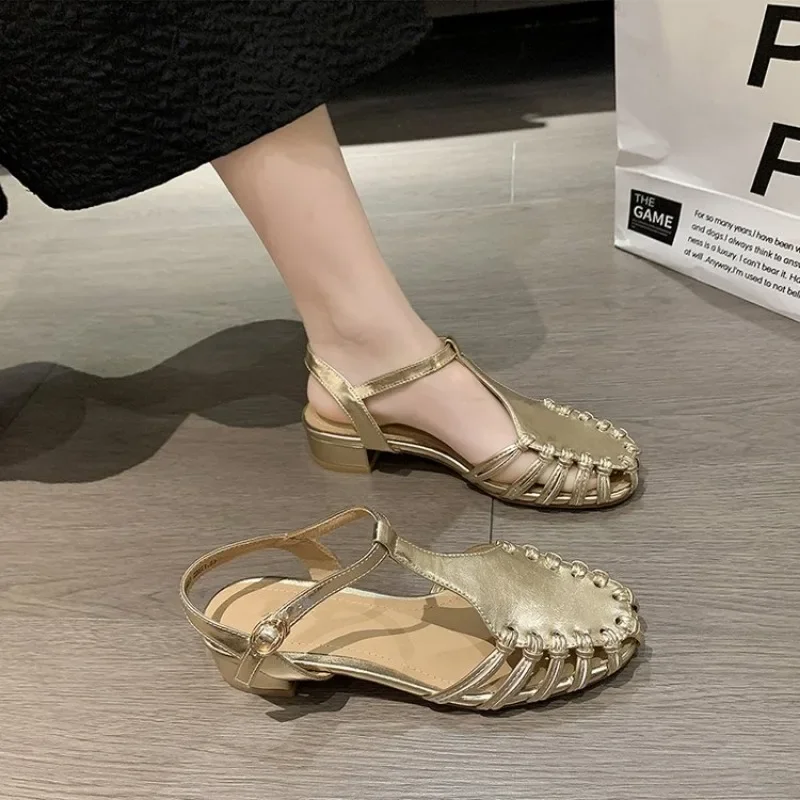 2025 Hot Sale Summer Women's Closed Toe Rome Sandals Outdoor Dress Buckle Strap Shoes Hollow Weave Low Heel Daily Modern Sandals
2025 Hot Sale Summer Women's Closed Toe Rome Sandals Outdoor Dress Buckle Strap Shoes Hollow Weave Low Heel Daily Modern Sandals