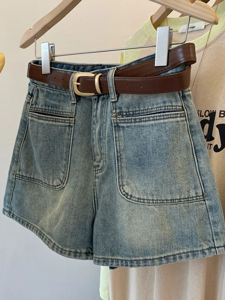 Y2K High Waisted Denim Shorts Women Summer Retro Slim Loose Wide Leg A Line Hot Pants
Y2K High Waisted Denim Shorts Women Summer Retro Slim Loose Wide Leg A Line Hot Pants