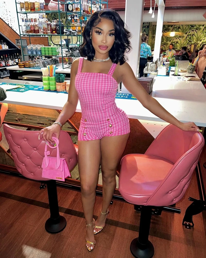 STYLISH LADY Plaid Printed Playsuits 2023 Summer Women Spaghetti Strap Square Neck Bodycon Sexy Club Party Button Rompers
STYLISH LADY Plaid Printed Playsuits 2023 Summer Women Spaghetti Strap Square Neck Bodycon Sexy Club Party Button Rompers