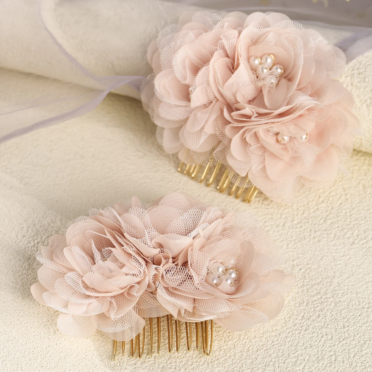 2 шт., розовая элегантная свадебная жемчужная кружевная большая расческа для волос, темпераментные женские заколки для волос с цветами, заколки для волос для морской вечеринки, головные уборы
2 шт., розовая элегантная свадебная жемчужная кружевная большая расческа для волос, темпераментные женские заколки для волос с цветами, заколки для волос для морской вечеринки, головные уборы