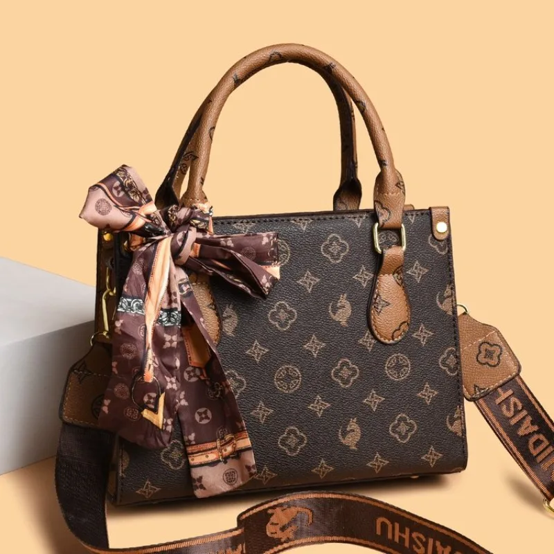 Trendy Diaper Bag Luxury Leather Tote Classic Square Satchel Large Capacity Shopper Unique Letter Logo For Daily Commute
Trendy Diaper Bag Luxury Leather Tote Classic Square Satchel Large Capacity Shopper Unique Letter Logo For Daily Commute