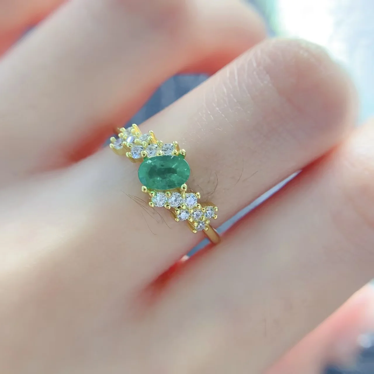 Natural Emerald Ring 4mm * 6mm for Daily Wear 925 Silver Emerald Engagement Ring Fashion Sterling Silver Emerald Jewelry
Natural Emerald Ring 4mm * 6mm for Daily Wear 925 Silver Emerald Engagement Ring Fashion Sterling Silver Emerald Jewelry