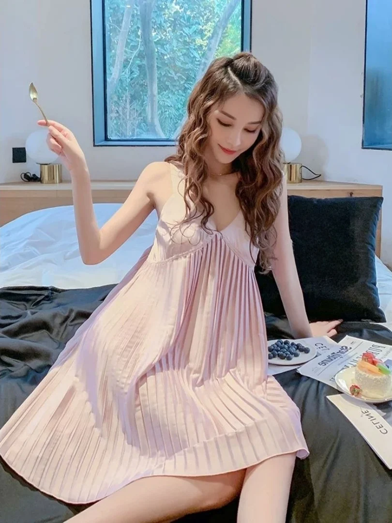 plus Size Sleepwear Sexy Thin Strap Vest Dress Summer New Arrival Short Skirt for Plump Women Comfortable Home Clothes V-Neck
plus Size Sleepwear Sexy Thin Strap Vest Dress Summer New Arrival Short Skirt for Plump Women Comfortable Home Clothes V-Neck