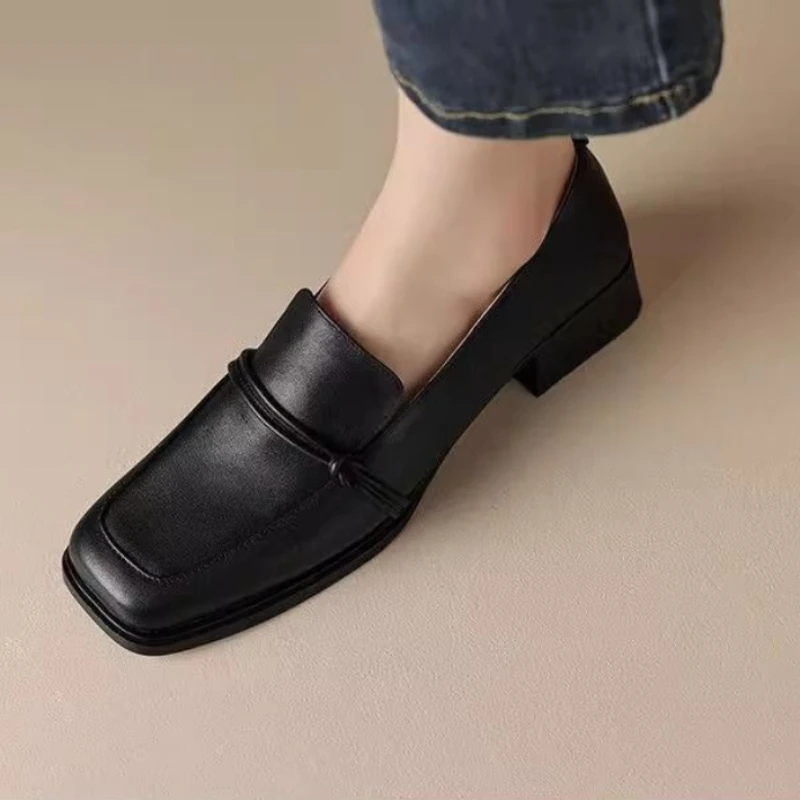 Chunky Heel Loafers Square Toe Mid Heel Shoes 2026 Spring Women Casual Retro French English Style Footwear
Chunky Heel Loafers Square Toe Mid Heel Shoes 2026 Spring Women Casual Retro French English Style Footwear