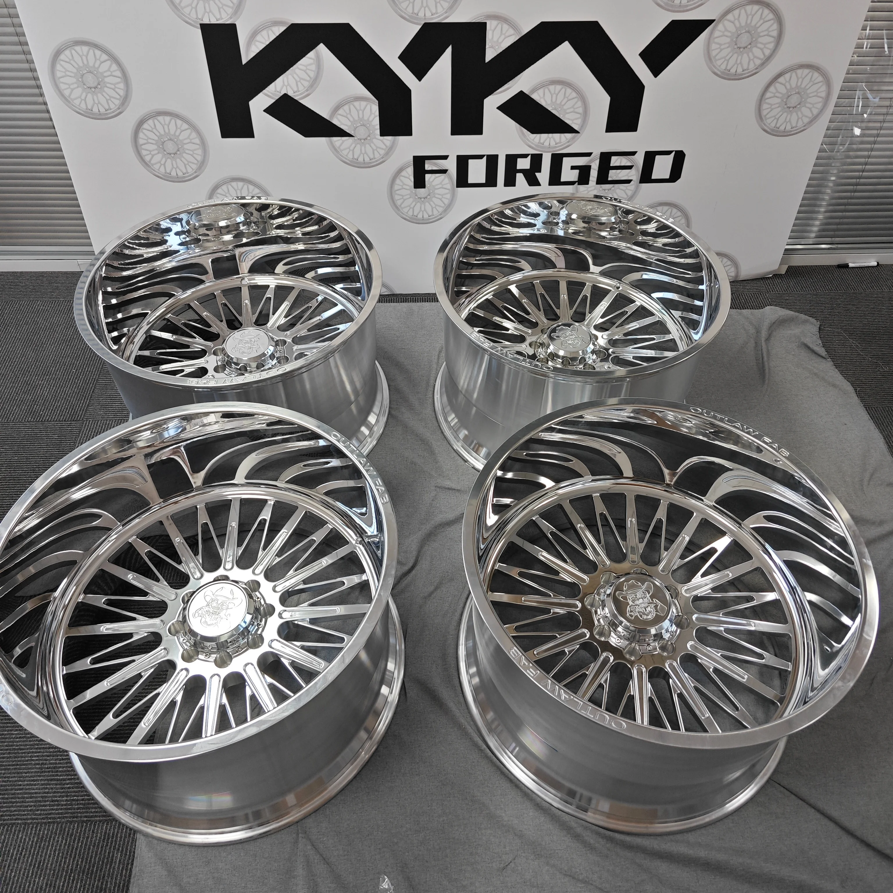Forged Wheels 20 22 24 26 28 30 Inch Off-Road 5x5 5x5.5 6x135 8x170 8x180 for Ford RAM Toyota Dodge F-150 F-250 F-350
Forged Wheels 20 22 24 26 28 30 Inch Off-Road 5x5 5x5.5 6x135 8x170 8x180 for Ford RAM Toyota Dodge F-150 F-250 F-350