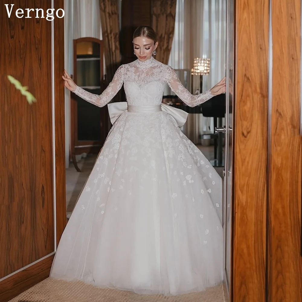 Verngo lvory Appliques A Line Wedding Dress Princess High Neck Full Sleeves Bride Dresses Bow Women Royal Bridal Gown Customized
Verngo lvory Appliques A Line Wedding Dress Princess High Neck Full Sleeves Bride Dresses Bow Women Royal Bridal Gown Customized
