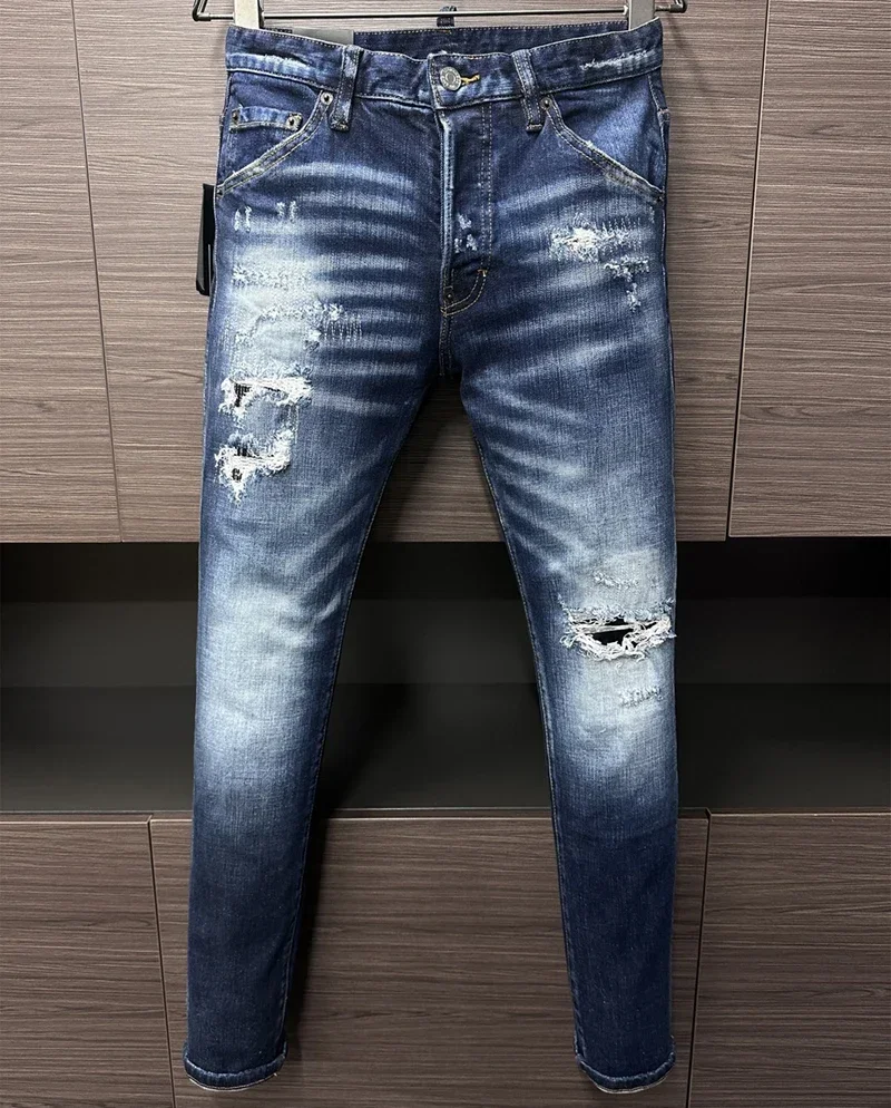 Fashion BRAND Men Jeans DSQ Denim Pants Hole Slim Pencil Trousers Buttons Top Quality Classics D2 Coolguy JEANS Blue
Fashion BRAND Men Jeans DSQ Denim Pants Hole Slim Pencil Trousers Buttons Top Quality Classics D2 Coolguy JEANS Blue