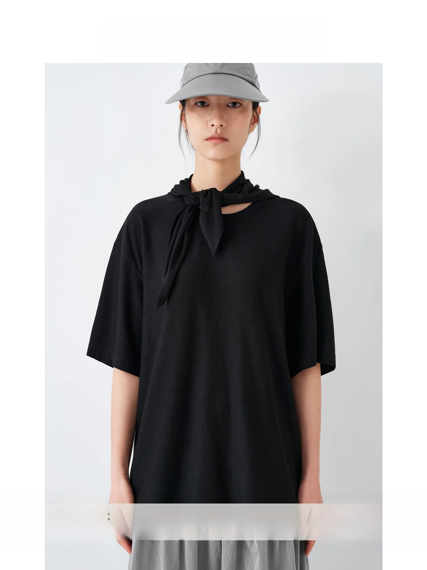 Jaja Retro Cool Unisex Rylee Linen Loose Scarf Short Sleeve T-Shirt Women's Casual Style round Neck Drop Shoulder Sleeve
Jaja Retro Cool Unisex Rylee Linen Loose Scarf Short Sleeve T-Shirt Women's Casual Style round Neck Drop Shoulder Sleeve