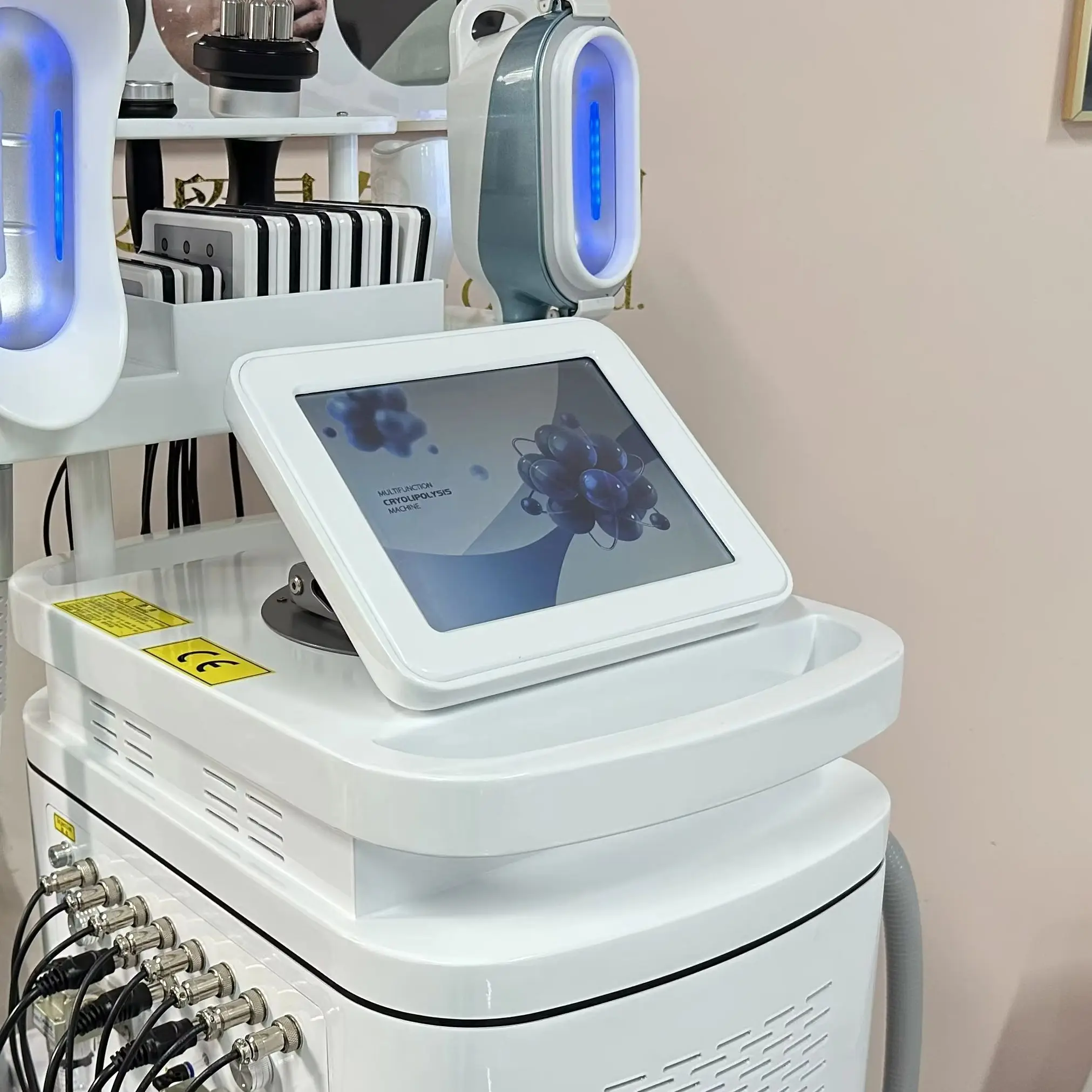 360° Cooling Sculpting Body Slimming For Effective Weight Loss Fat Freezing Cellulite Removal With Vacuum Cavitation System
360° Cooling Sculpting Body Slimming For Effective Weight Loss Fat Freezing Cellulite Removal With Vacuum Cavitation System