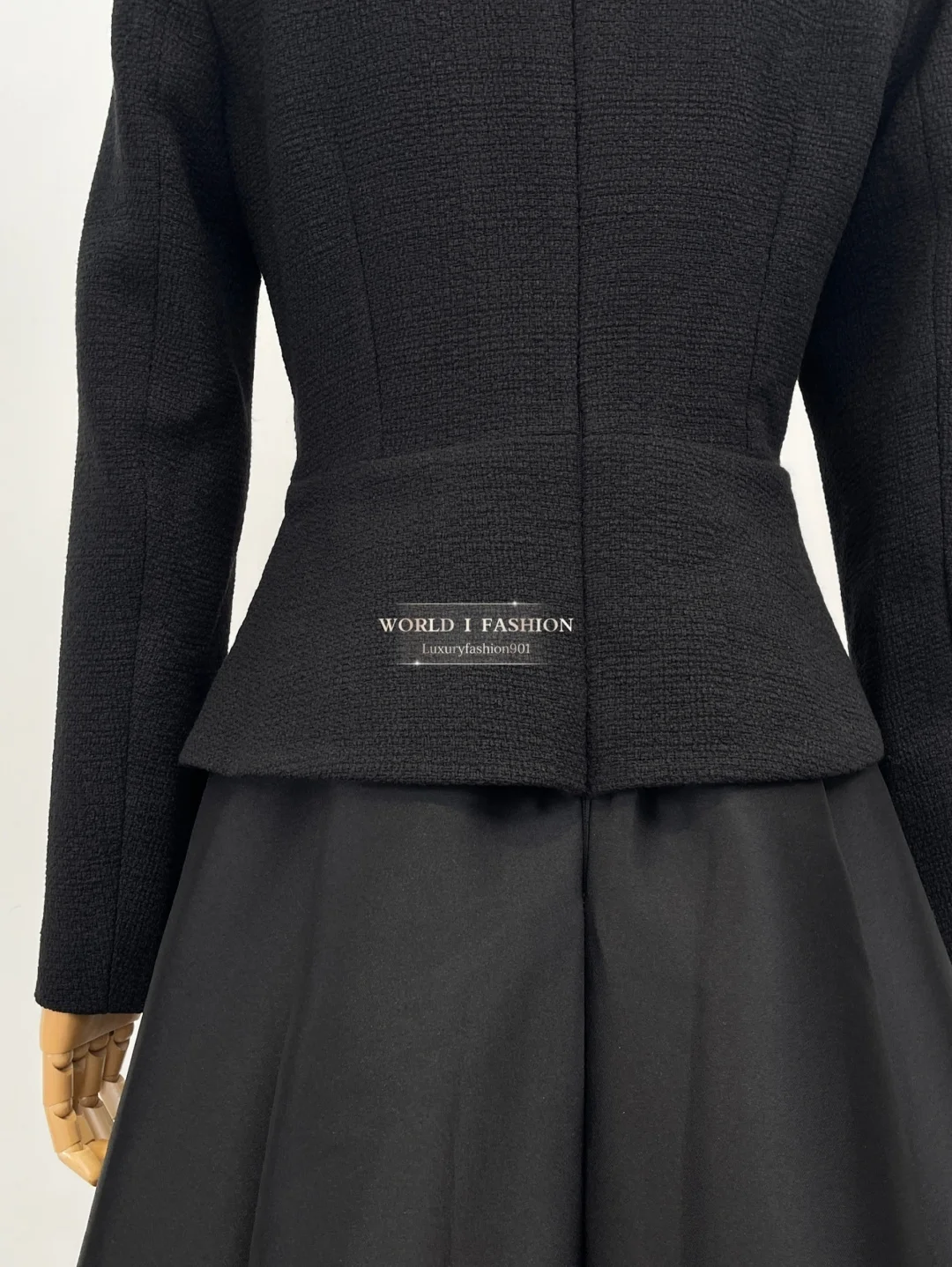 2025 New Black Long Sleeve Midi Dress for Women Streetwear High Quality for Women
2025 New Black Long Sleeve Midi Dress for Women Streetwear High Quality for Women