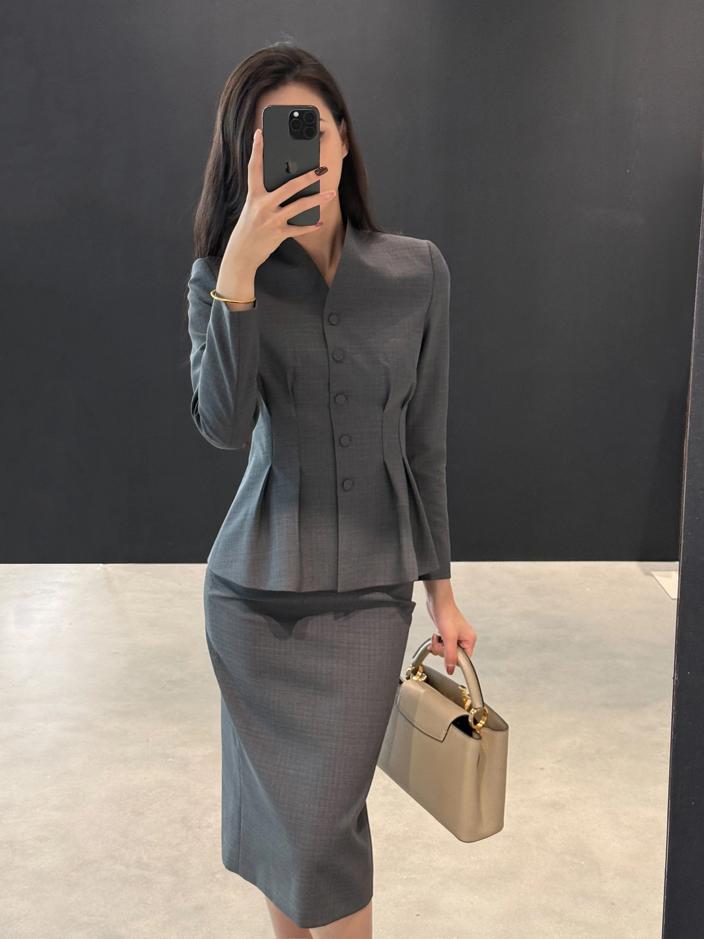 ay Slimming Waist Commute Suit Skirt Set Busin Profional Simple Design Two Piece Set Women's Woolen Long Sve V-Ne
ay Slimming Waist Commute Suit Skirt Set Busin Profional Simple Design Two Piece Set Women's Woolen Long Sve V-Ne