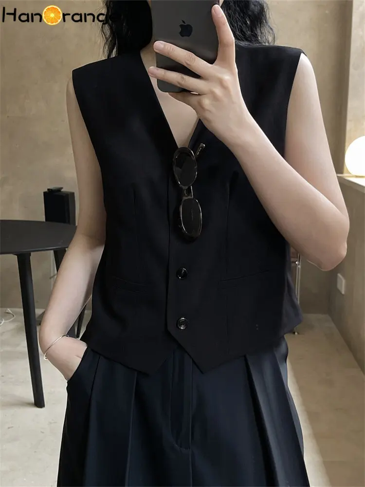 HanOrange 2023 Summer Vintage V-Neck Short Vest Women Loose Silhouette Short Sleeveless Casual Sleeveless Jacket Black/Coffee
HanOrange 2023 Summer Vintage V-Neck Short Vest Women Loose Silhouette Short Sleeveless Casual Sleeveless Jacket Black/Coffee