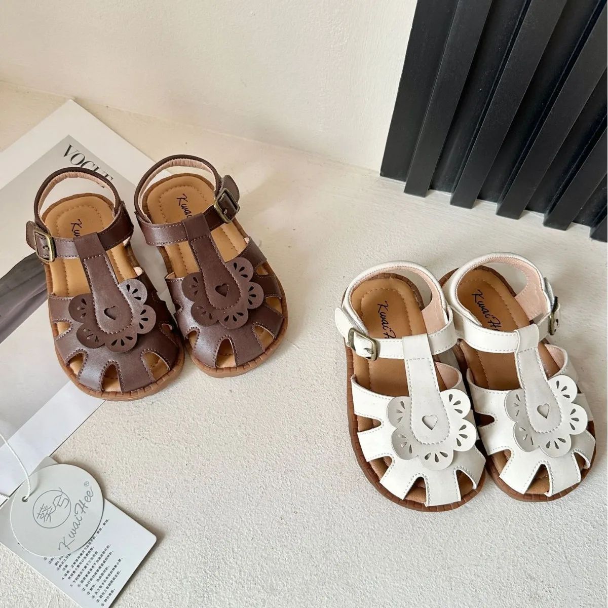 Kids'Casual Shoes Sandals Solid Color PU Leather Fashion Summer Shoes For Children Anti-slip White Brown Shoes Size 23-32
Kids'Casual Shoes Sandals Solid Color PU Leather Fashion Summer Shoes For Children Anti-slip White Brown Shoes Size 23-32