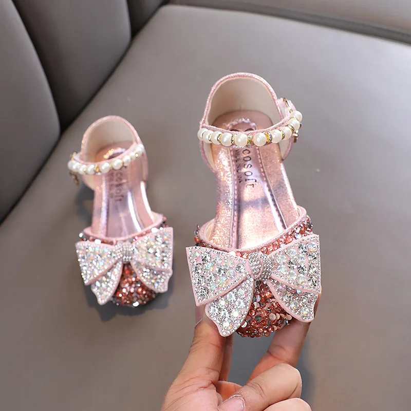 Children Leather Shoes 2023 Early Autumn New Glitter Rhinestone Sandals Fashion Pink Princess Shoes Girls Kids Pearl Mary Janes
Children Leather Shoes 2023 Early Autumn New Glitter Rhinestone Sandals Fashion Pink Princess Shoes Girls Kids Pearl Mary Janes