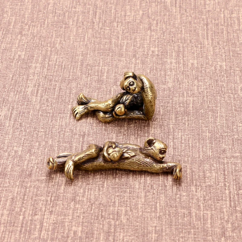 Vintage Brass Monkey Figurine Peach Zodiac Ornament Chinese Style Decor Gift 2pc
Vintage Brass Monkey Figurine Peach Zodiac Ornament Chinese Style Decor Gift 2pc