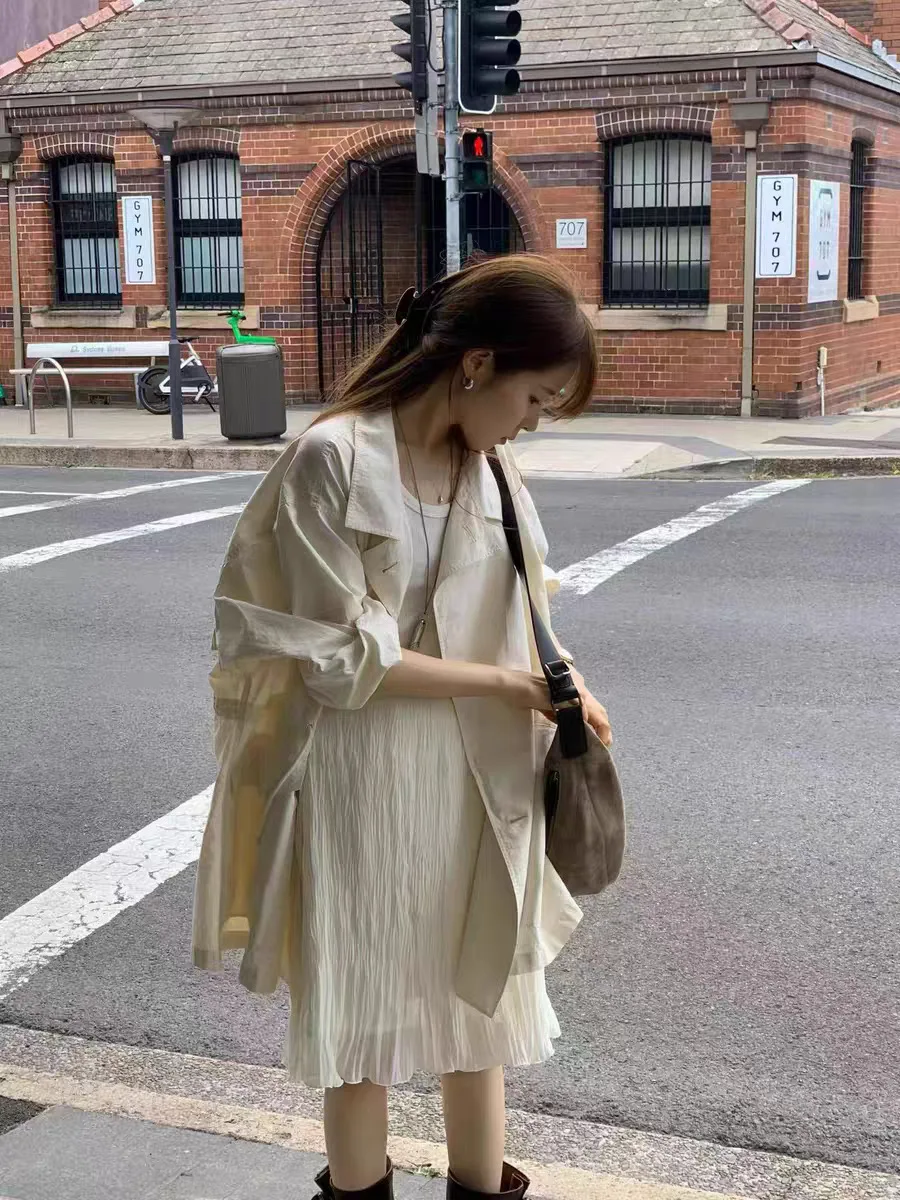Korean Style High Waist Pleated Skirt Spring Summer New Arrival Elegant Design Sense Half Body Skirt Gentle Style Polyester F...
Korean Style High Waist Pleated Skirt Spring Summer New Arrival Elegant Design Sense Half Body Skirt Gentle Style Polyester F...