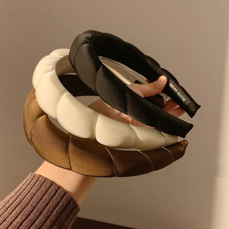 Mirror Satin Sponge Thicked Hair Hoop Headband for Women Fashion Versatile Solid Maillard Color Satin Hair Accessories Headdress
Mirror Satin Sponge Thicked Hair Hoop Headband for Women Fashion Versatile Solid Maillard Color Satin Hair Accessories Headdress