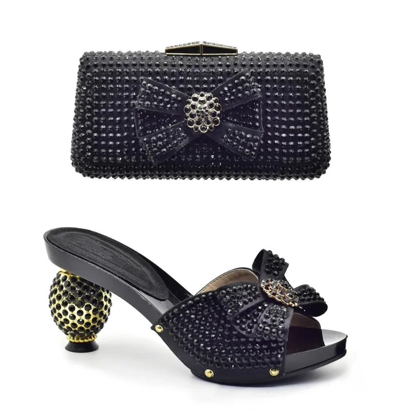 New Arrival African Women Shoes and Bag Set Decorated with Rhinestone Luxury Shoes Women Designers Slip on Shoes for Women
New Arrival African Women Shoes and Bag Set Decorated with Rhinestone Luxury Shoes Women Designers Slip on Shoes for Women