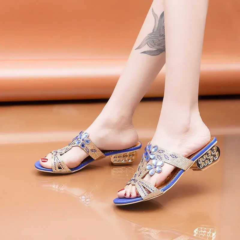 Open Toe Woman Slippers Low Heel Sandals Waterproof On Offer Chic and Elegant Slides Fashionable 2025 Luxury Pvc Shoes for Women
Open Toe Woman Slippers Low Heel Sandals Waterproof On Offer Chic and Elegant Slides Fashionable 2025 Luxury Pvc Shoes for Women