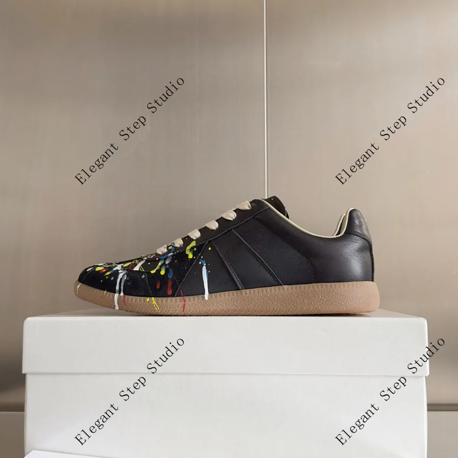 Unisex Shoes Leather Paint Low-top Sneakers Classic Austrian Sports Shoes
Unisex Shoes Leather Paint Low-top Sneakers Classic Austrian Sports Shoes