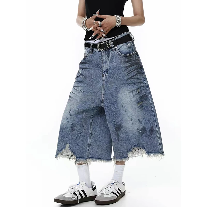 YIBASHU Women Ripped Jeans Vintage Harajuku Y2k Baggy Calf Length Jean Pants Japanese 2000s Style Oversize Grunge Denim Shorts
YIBASHU Women Ripped Jeans Vintage Harajuku Y2k Baggy Calf Length Jean Pants Japanese 2000s Style Oversize Grunge Denim Shorts