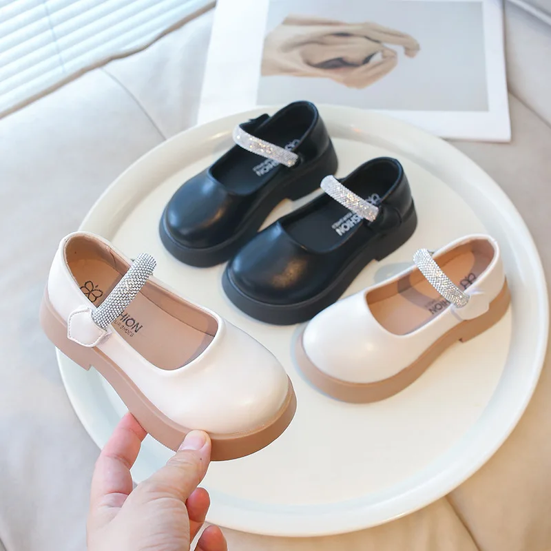 Girls' 2025 Spring Autumn New Style Children's Elegant Princess Shoes Fashion Simple Princess Soft soled Performance Shoes
Girls' 2025 Spring Autumn New Style Children's Elegant Princess Shoes Fashion Simple Princess Soft soled Performance Shoes