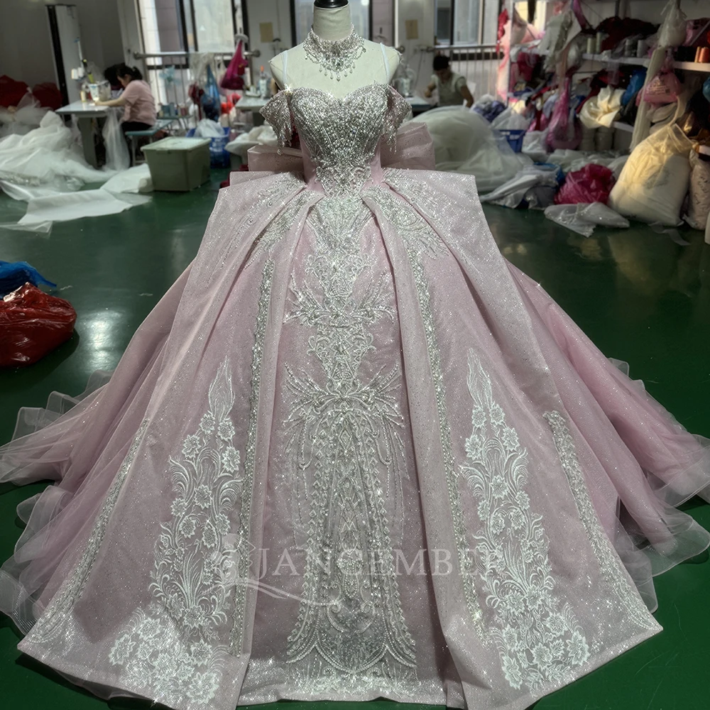 Customized Ball Gown Wedding Dress Modern Sweetheart Neckline with Pearls Bridal Gown Princess Bride Dress vestidos de novia bod
Customized Ball Gown Wedding Dress Modern Sweetheart Neckline with Pearls Bridal Gown Princess Bride Dress vestidos de novia bod