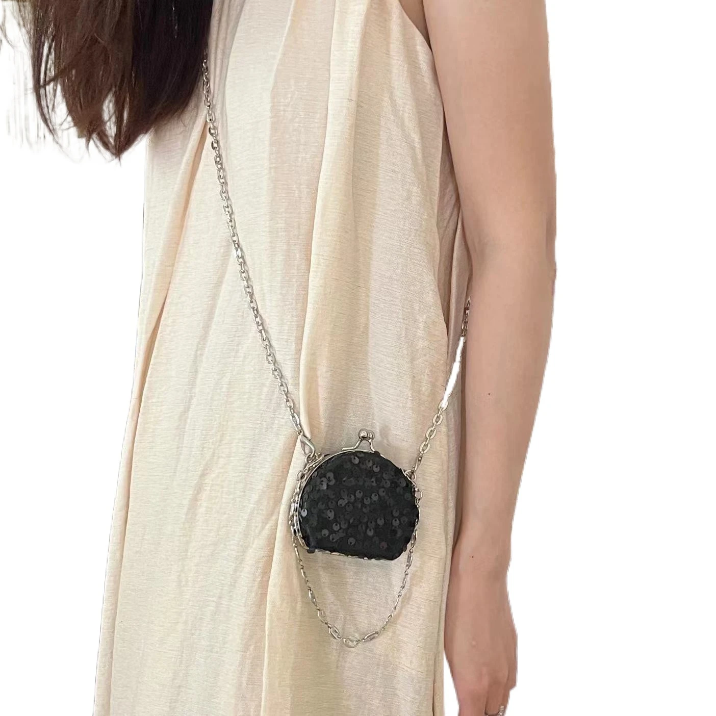 Casual Shiny Evening Banquet Bag Handbag with Mirror Lipstick Storage Bag Chain Luxury Mini Crossbody Bag Women
Casual Shiny Evening Banquet Bag Handbag with Mirror Lipstick Storage Bag Chain Luxury Mini Crossbody Bag Women