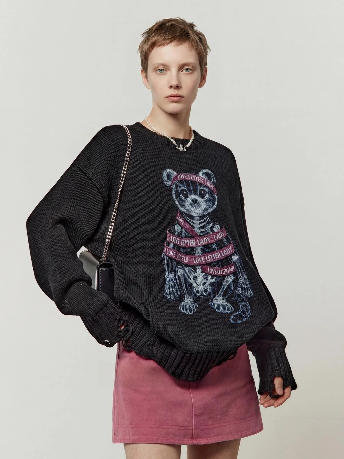 Новый женский весенний повседневный свитер свободного кроя с круглым вырезом, удобный вязаный топ с длинными рукавами и принтом черепа
Новый женский весенний повседневный свитер свободного кроя с круглым вырезом, удобный вязаный топ с длинными рукавами и принтом черепа