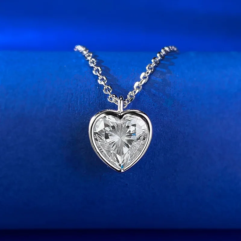 Solid 925 Sterling Silver Cubic Zirconia CZ Love Heart Pendant Necklace for Women
Solid 925 Sterling Silver Cubic Zirconia CZ Love Heart Pendant Necklace for Women