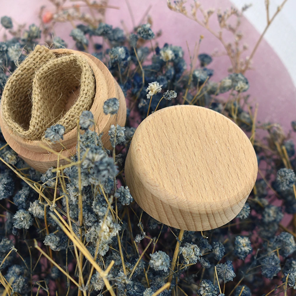 Деревянная шкатулка для драгоценностей с кольцом, прочная льняная простая дизайнерская крышка, коробка для хранения колец, органайзер, держатель для ювелирных изделий
Деревянная шкатулка для драгоценностей с кольцом, прочная льняная простая дизайнерская крышка, коробка для хранения колец, органайзер, держатель для ювелирных изделий