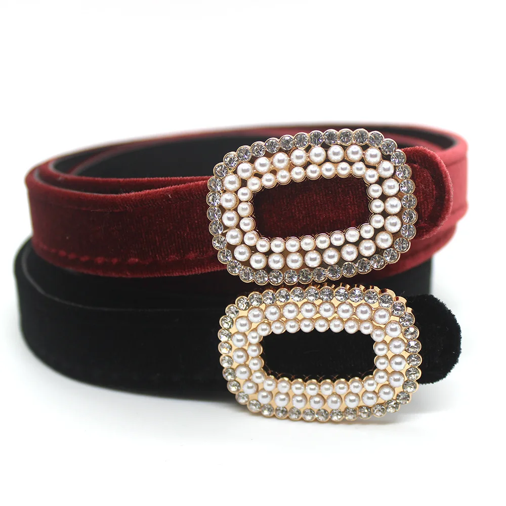 Y2K Belt for Women Designer Velvet Alloy Oval Buckle Pearl Rhinestone Strap Female Girl Jeans Trouser Dress Decorative Waistband
Y2K Belt for Women Designer Velvet Alloy Oval Buckle Pearl Rhinestone Strap Female Girl Jeans Trouser Dress Decorative Waistband