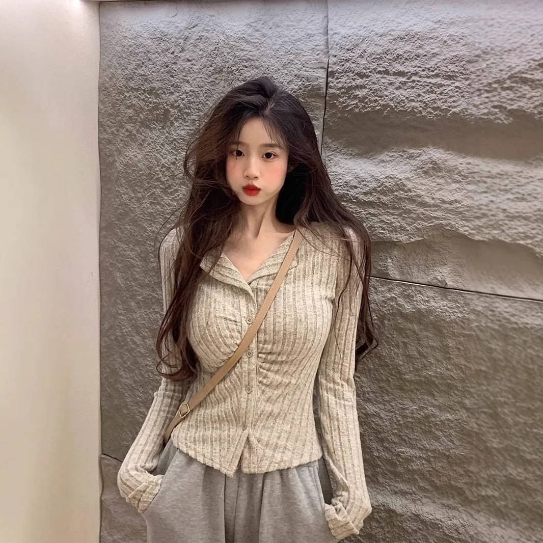Turn-Down Collar Pleated Long Sleeve Knit Top Women's Autumn Spicy Slim Fit Unique Design Chic Blouse
Turn-Down Collar Pleated Long Sleeve Knit Top Women's Autumn Spicy Slim Fit Unique Design Chic Blouse