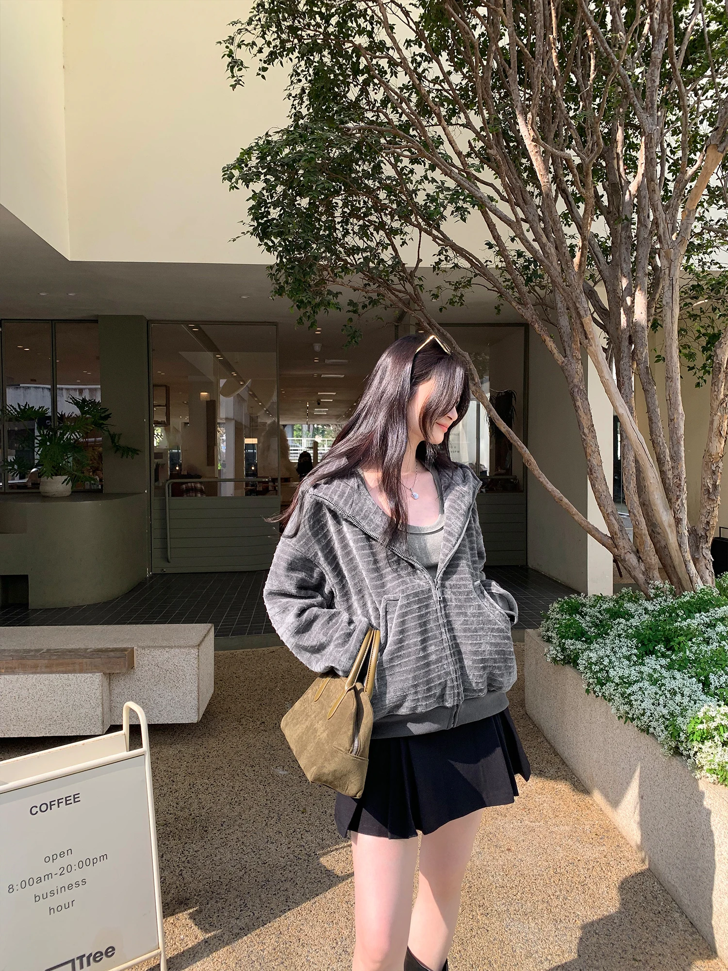 Gray Striped Fleece Lined Thickened Hooded Open Cardigan Sweatshirt Women's Autumn Winter New Style Small Size Top
Gray Striped Fleece Lined Thickened Hooded Open Cardigan Sweatshirt Women's Autumn Winter New Style Small Size Top
