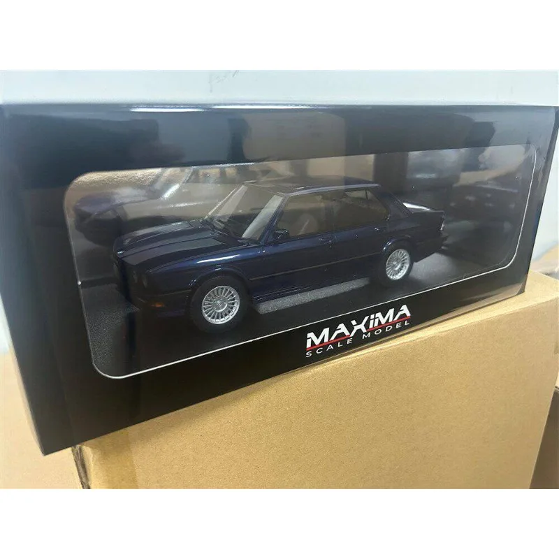 BMW M5 1:18 Scale Resin Car Model
BMW M5 1:18 Scale Resin Car Model