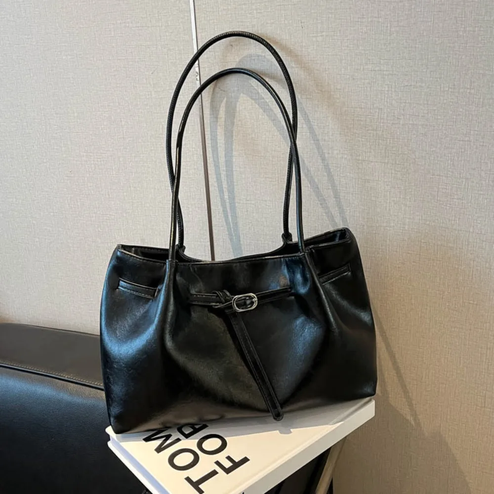 Suede/PU Leather Shoulder Bag Retro Elegant Handbag Large Capacity Solid Color Commuting Tote Bag School/Travel/Work Suede/PU Leather Shoulder Bag Retro Elegant Handbag Large Capacity Solid Color Commuting Tote Bag School/Travel/Work