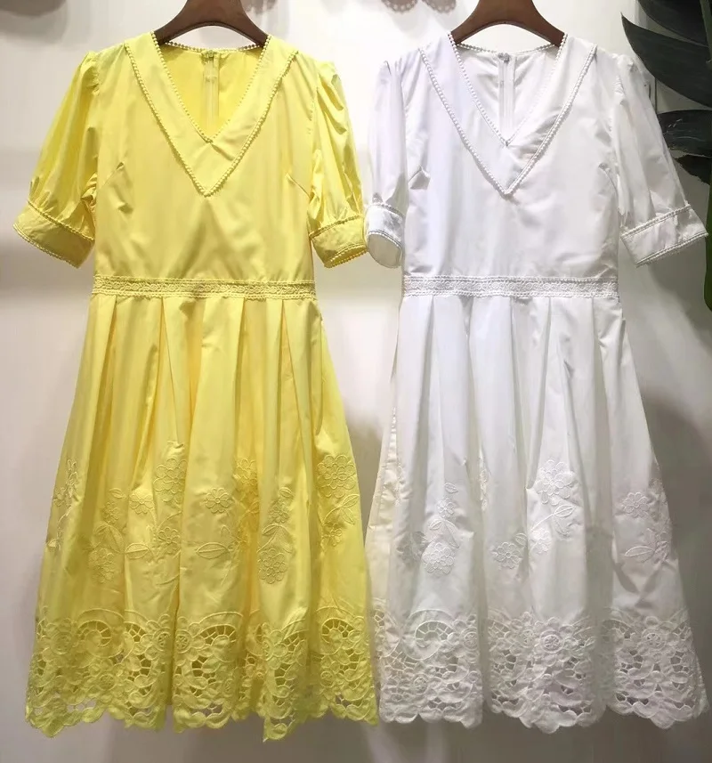 Luxury Cotton Dress 2024 Spring Summer Fashion Style Women V-Neck Hollow Out Embroidery Dress Ladies Midi White Yellow Dress XL
Luxury Cotton Dress 2024 Spring Summer Fashion Style Women V-Neck Hollow Out Embroidery Dress Ladies Midi White Yellow Dress XL