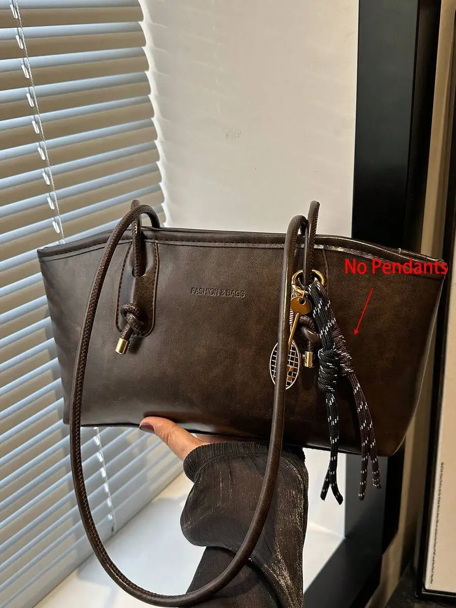 Coffee Color Bowling Bag With Zipper Closure PU Material Large Capacity Shoulder Bag Vintage Style
Coffee Color Bowling Bag With Zipper Closure PU Material Large Capacity Shoulder Bag Vintage Style