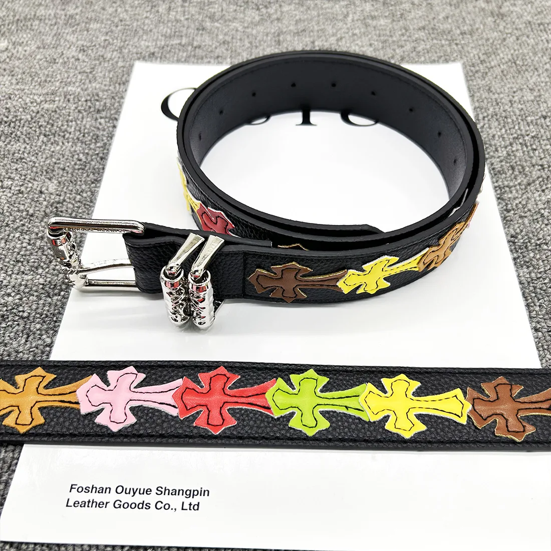 CH Belt Men's and Women's Holy Sword Element Decoration Hollow Ivy Women's Style Star Style Punching Retro
CH Belt Men's and Women's Holy Sword Element Decoration Hollow Ivy Women's Style Star Style Punching Retro