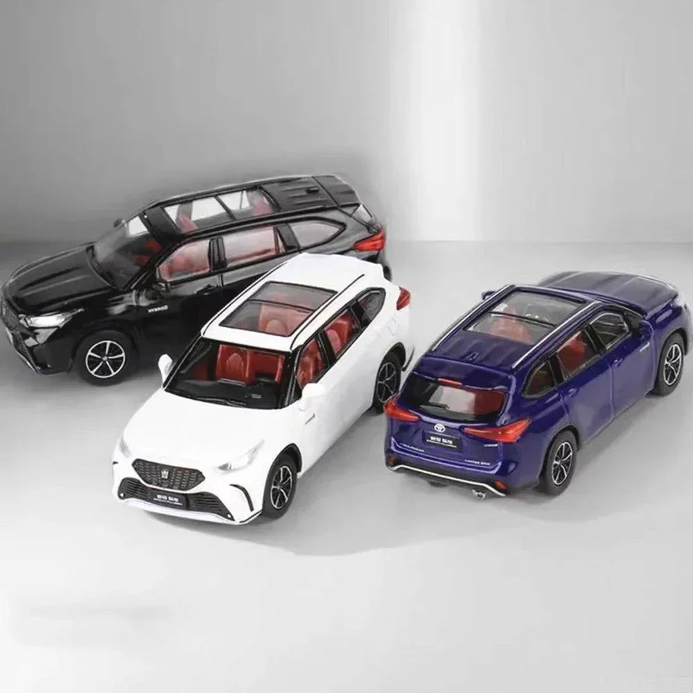 Crown Land Cruiser литой под давлением масштаб 1:64, имитация сплава, статическая модель автомобиля, коллекция вентиляторов, украшение для дома, металлические украшения 
Crown Land Cruiser литой под давлением масштаб 1:64, имитация сплава, статическая модель автомобиля, коллекция вентиляторов, украшение для дома, металлические украшения